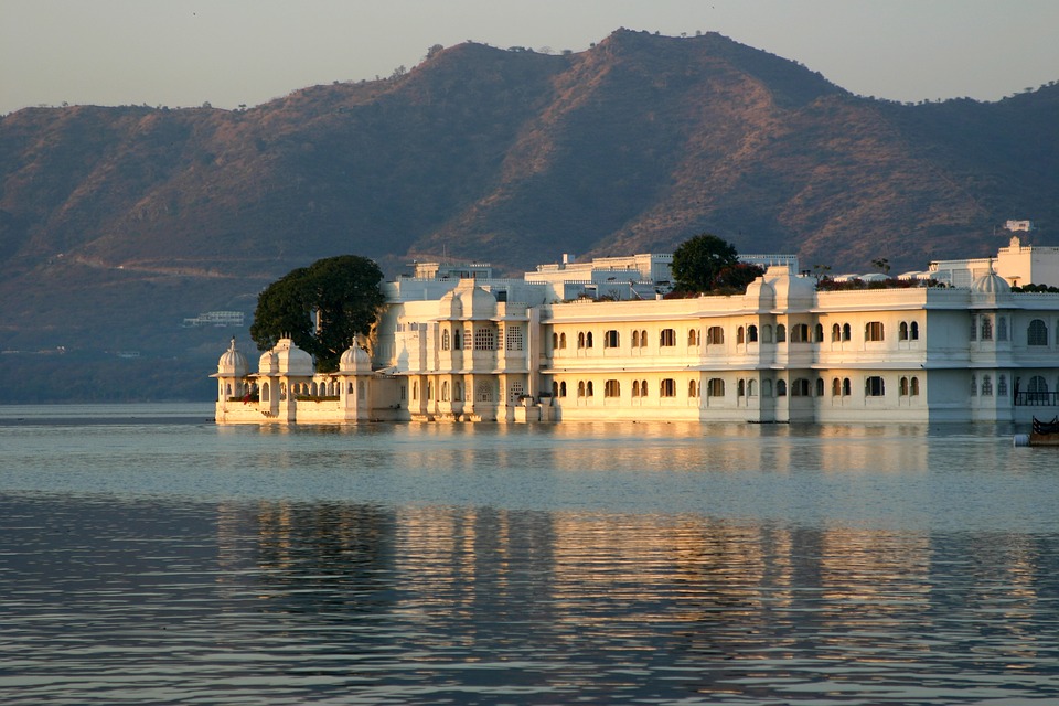 Experience the soulful Indian Legacy with golden triangle tour with Pushkar and Udaipur