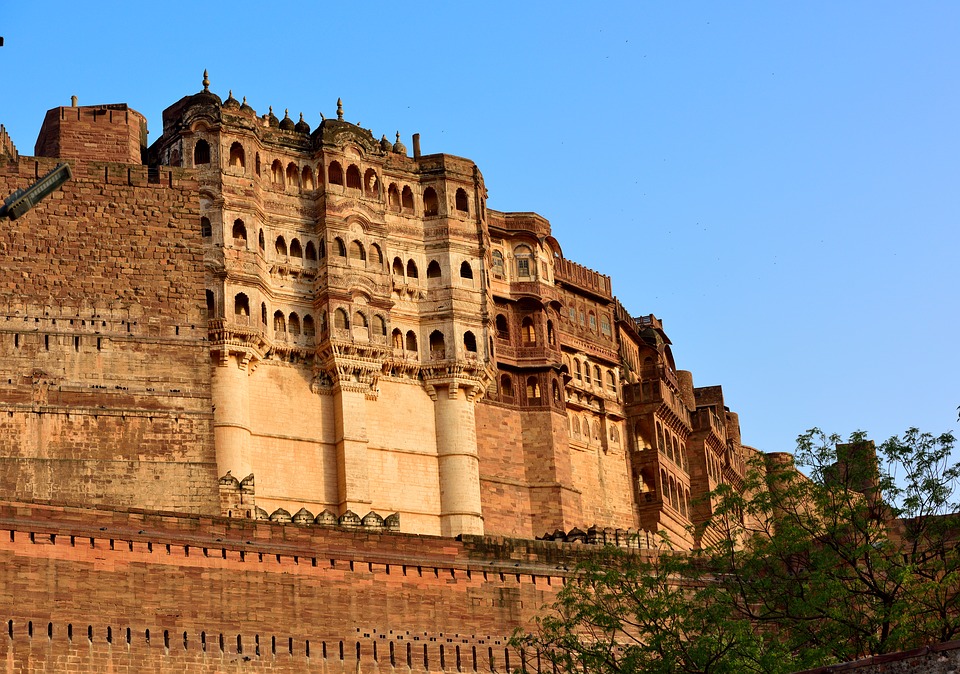 Explore the best places of Rajasthan